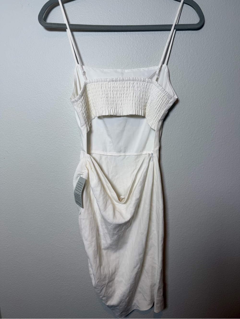 Wayf Bardot Ivory Mini Dress Open Back Side Ruche NWT Size S - Picture 4 of 11